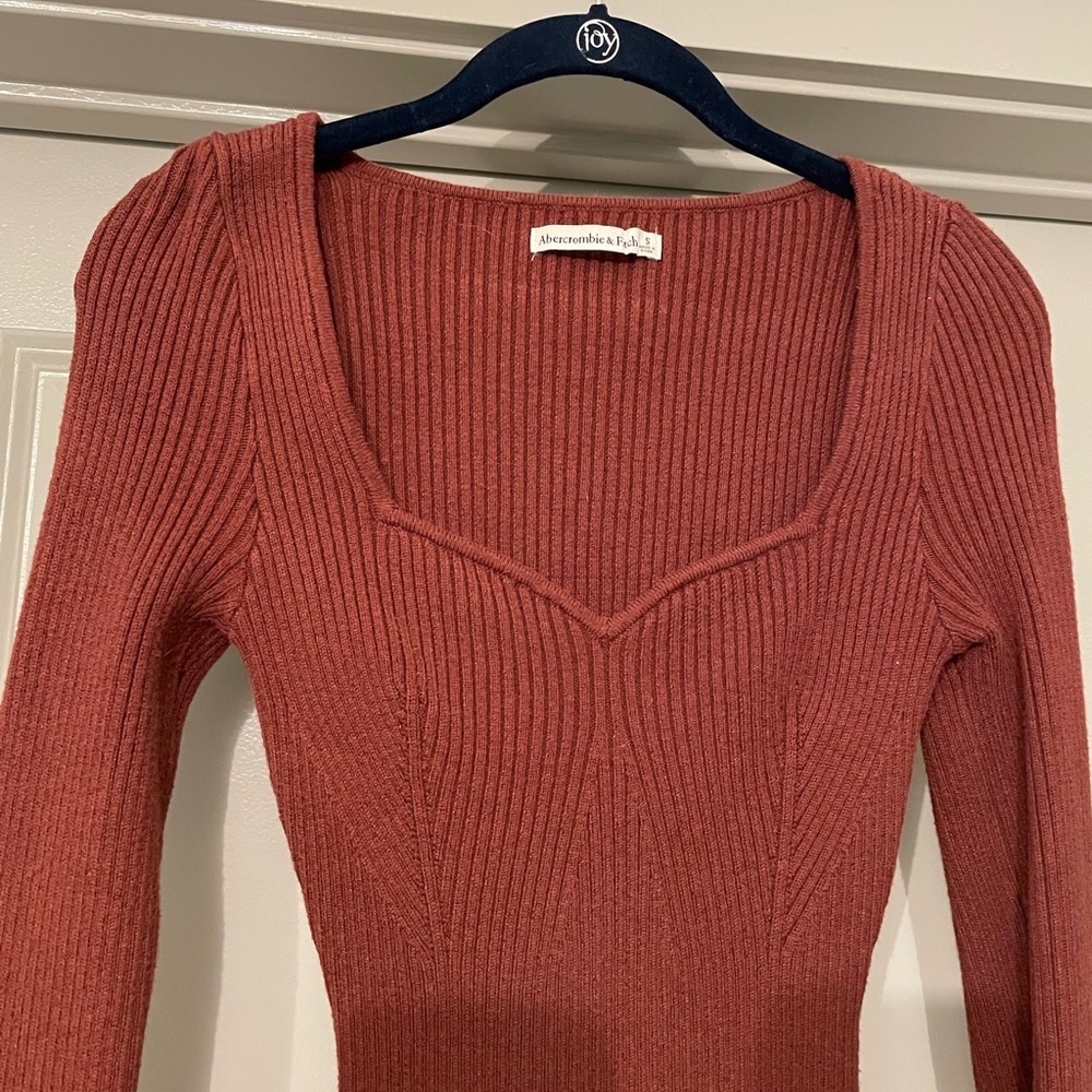 Abercrombie fitted long-sleeve bodysuit in terracotta color